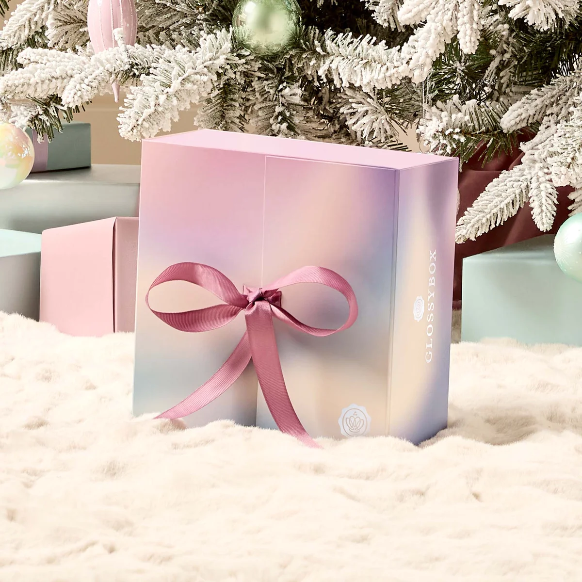 GLOSSYBOX Christmas Limited Edition (Worth over £186)